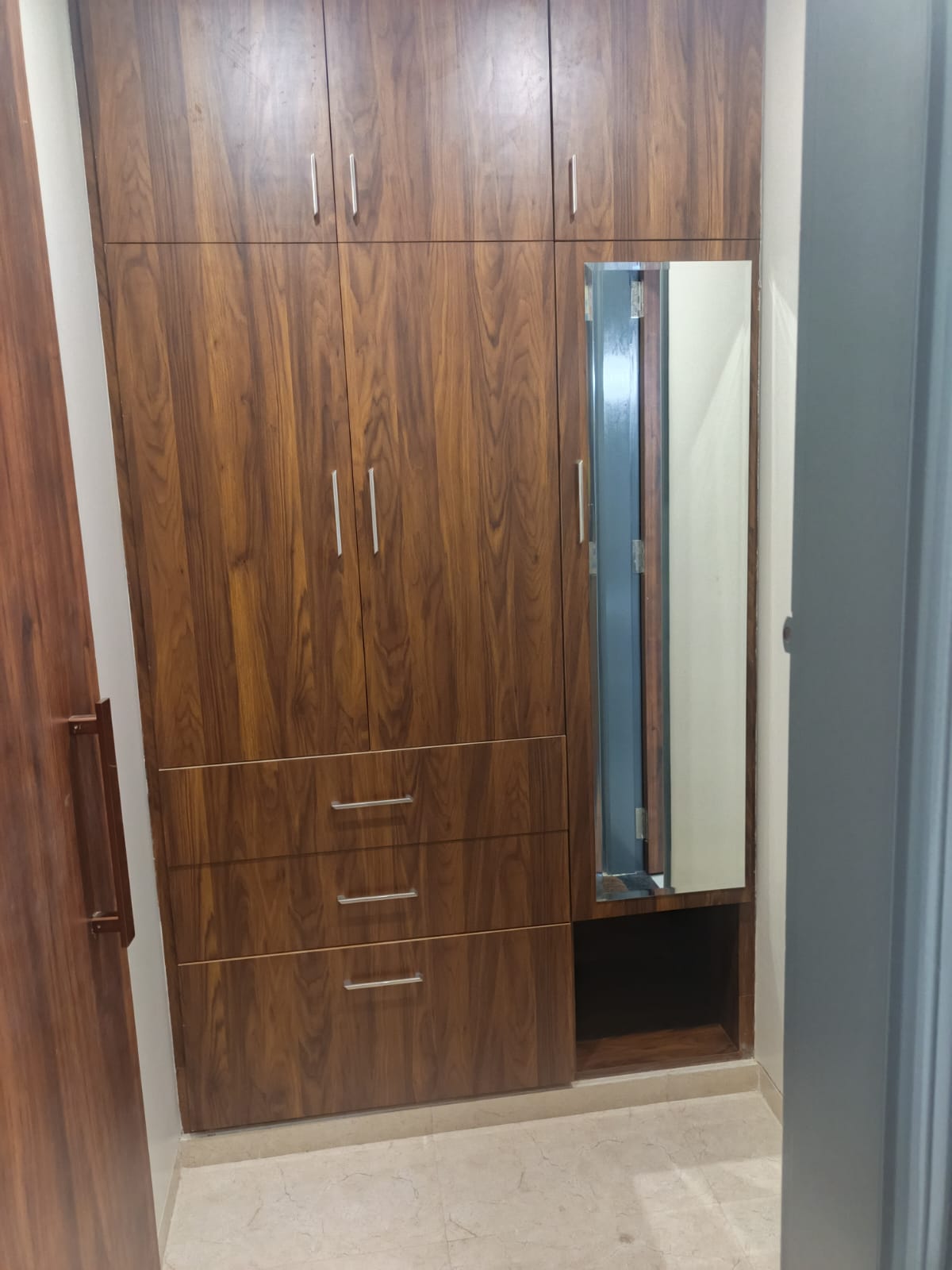 fully furnished luxurious 1 room set in nirman nagar only for girls-Nirman Nagar-Jaipur